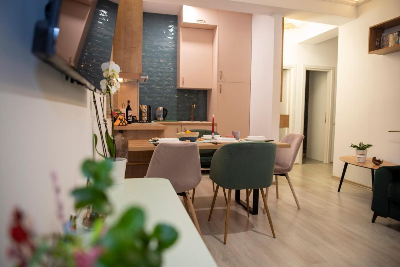 Cross Caraiman View 1 Apartment บุชเตนี ภายนอก รูปภาพ